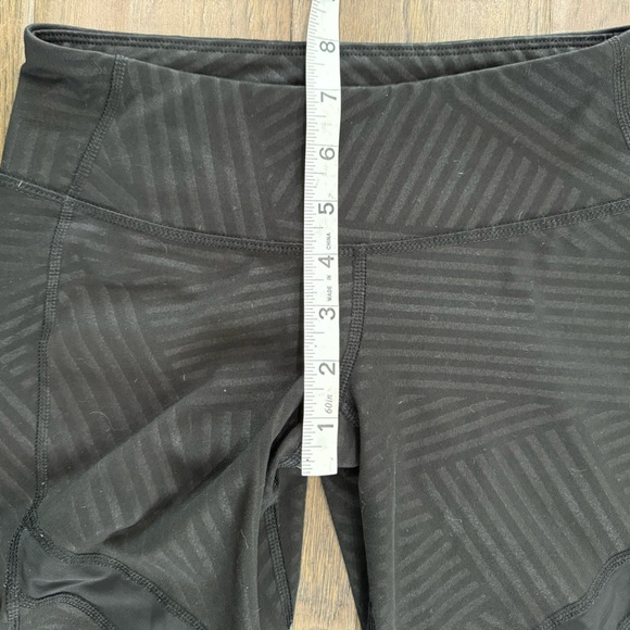 Old Navy Active Leggings - Picture 7 of 8